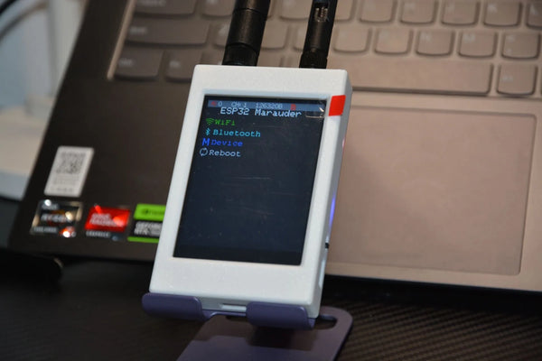 Marauder ESP32 development board custom Mar-X-Auder device Bluetooth,Wi-Fi,offensive and detail image 4